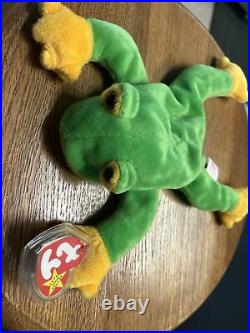 TY smoochy the frog beanie baby, rare RETIRED with Tag Errors